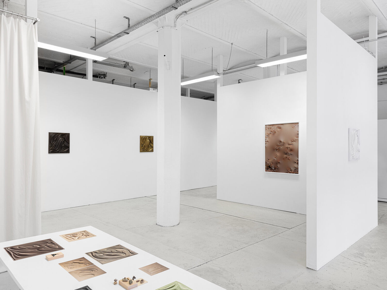 Exhibition view Aaron Scheer, "Aeonesis", 2025