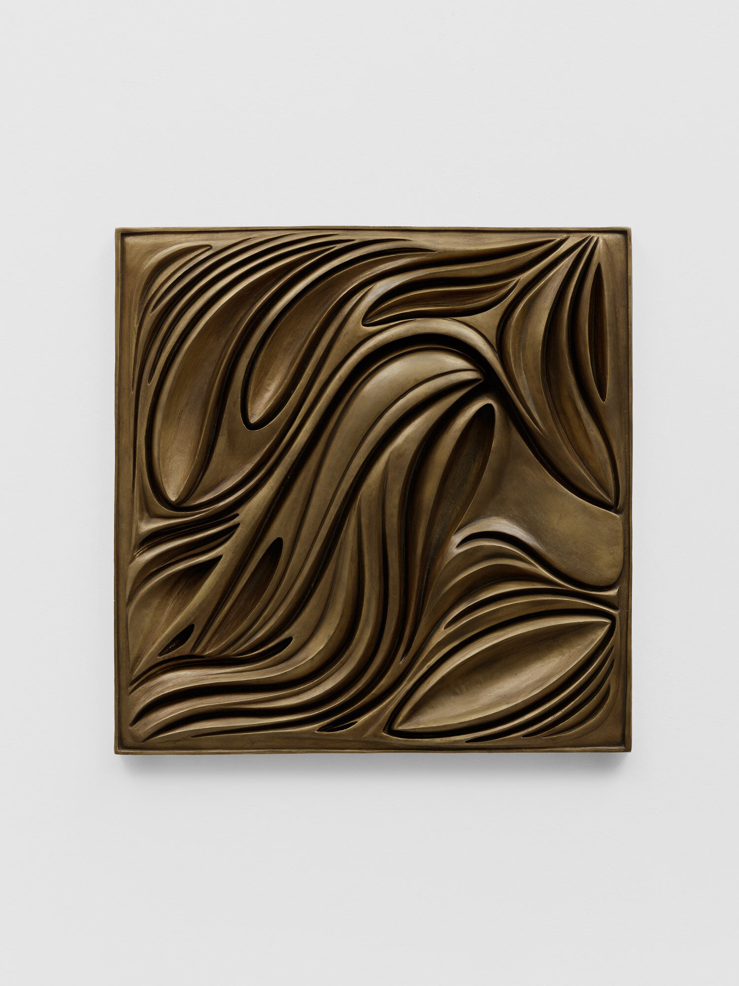 Aaron Scheer,  Aeonesis No.3, 2025 Bronze, patinated 50x50x4,5cm ,1/2 + 1 AP