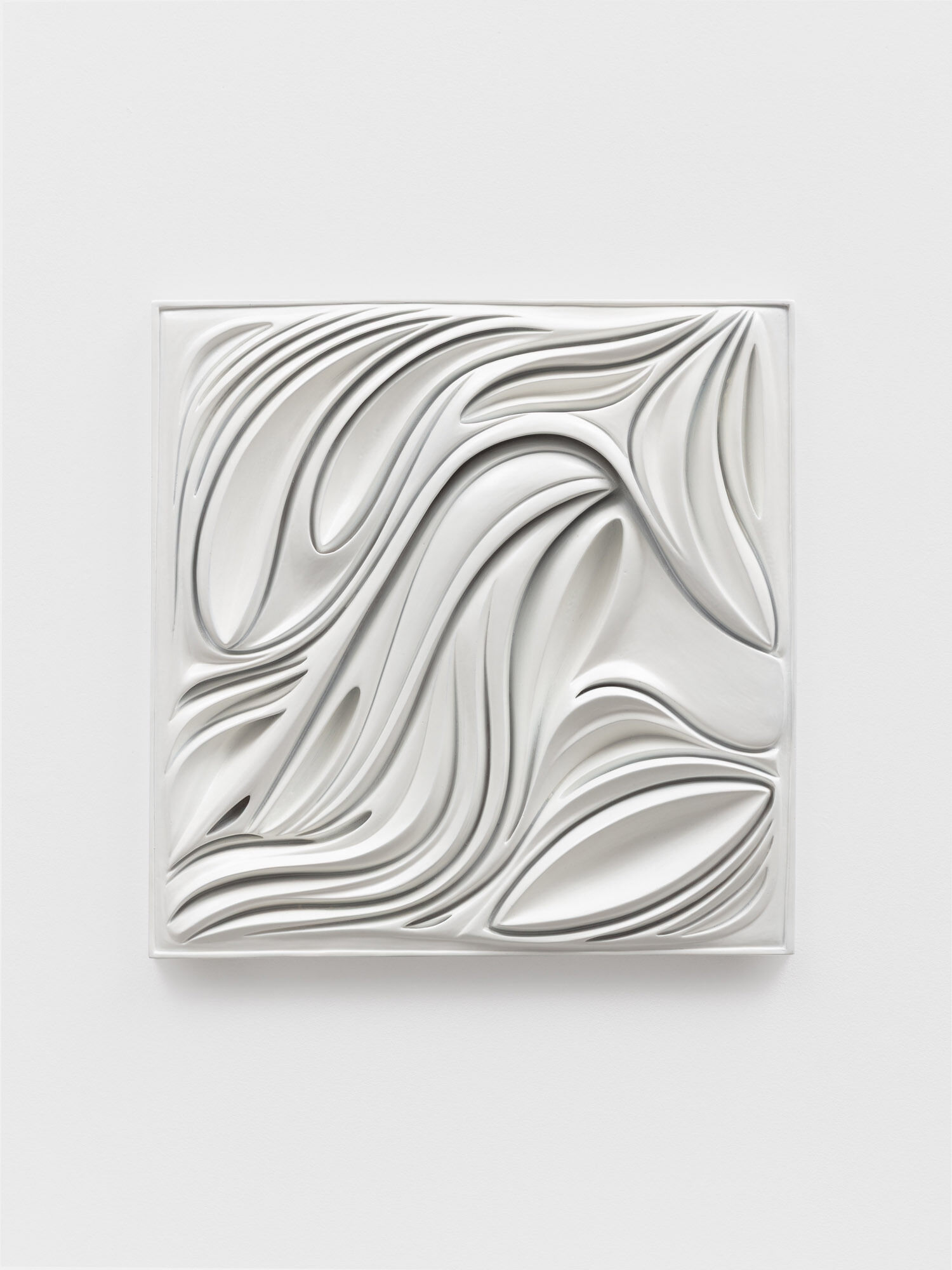 Aaron Scheer,  Aeonesis No.1, 2025, Acrystal, white lacquered 50x50x4,5cm