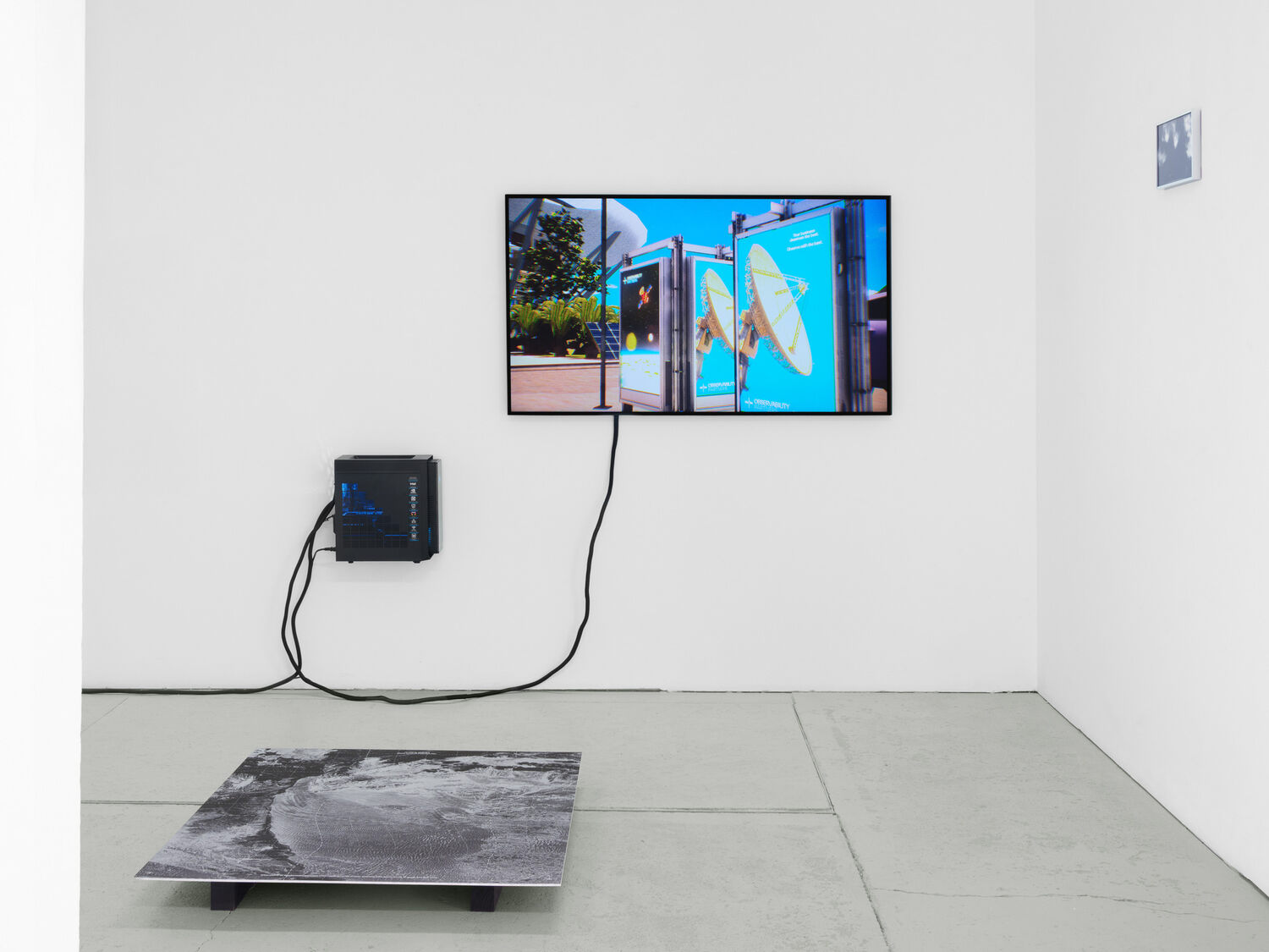 Exhibition view, drifts; Cezar Mocan  2026