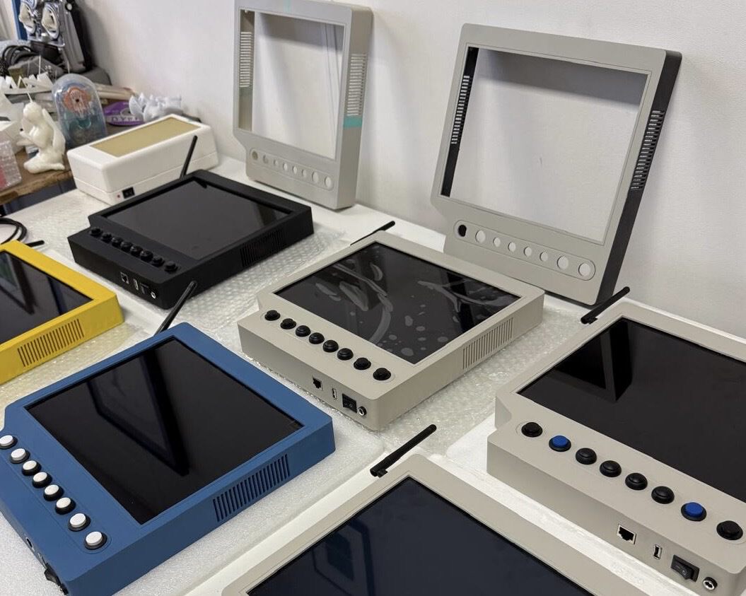 Studio view &mdash; Network Maintenance devices in calibration