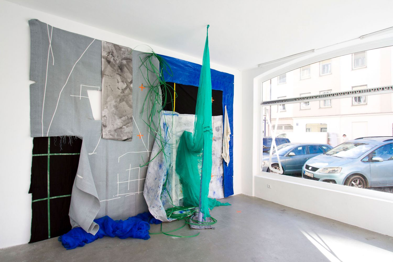 Christian August, exhibition view, Discovery 128, super+centercourt / OFFICE IMPART, 2019