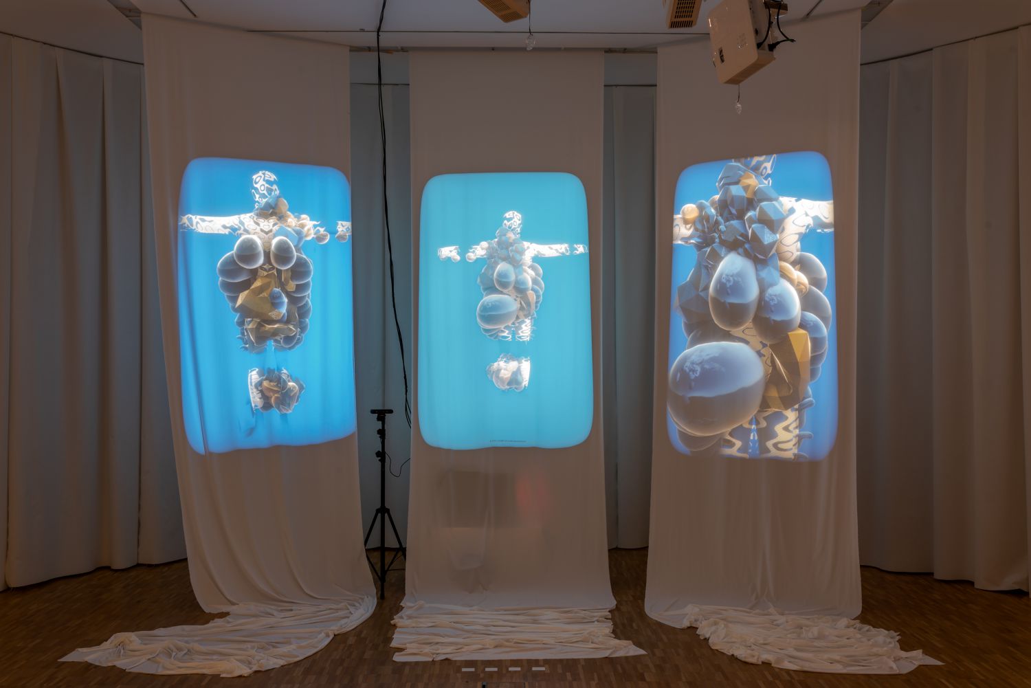 Tristan Schulze, Skin, GFZK Leipzig, 2020, photo: Alexandra Ivanciu, 2020