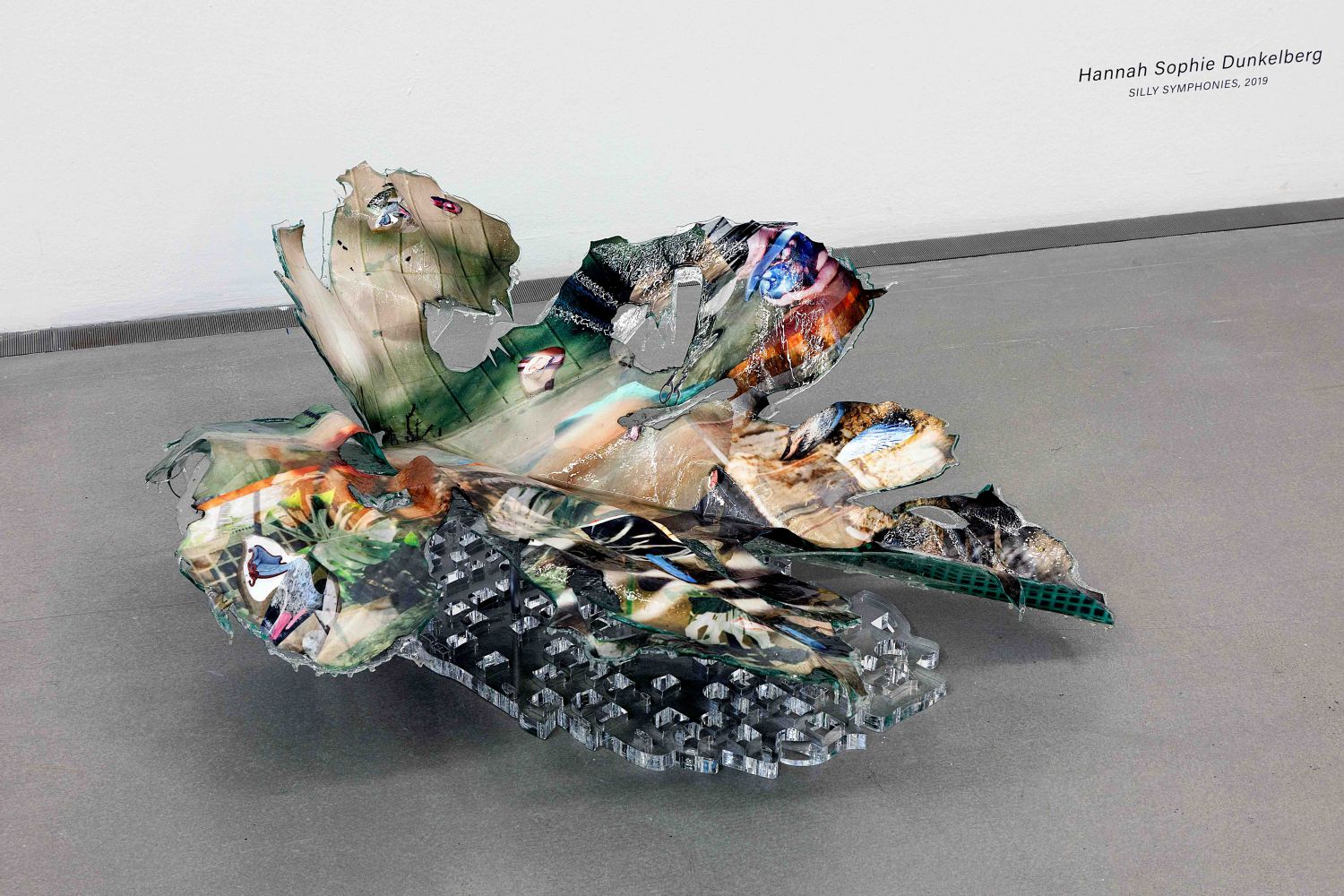 Hannah Sophie Dunkelberg, Leaves, 2019, photo Alexander Meyer