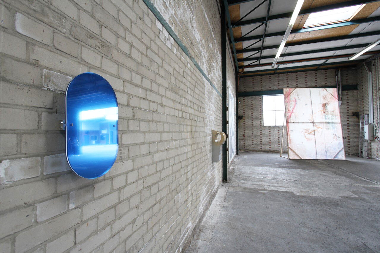 Lena Marie Emrich, Dreamliner Series 3_3 (BOEING 787), Exhibition view "Zugunsten der Gegend", OFFICE IMPART, 2020